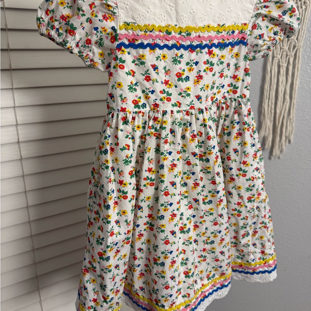Girls Mini Boden Floral Dress with ric rac trim and eyelet lace